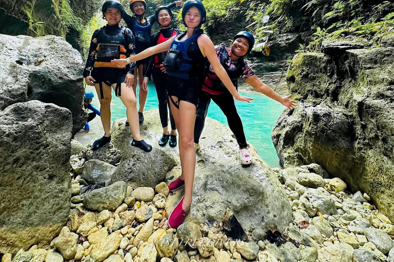 Cebu: Oslob valhajsskådning Canyoneering privat upphämtning