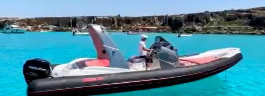 Au départ de Favignana : en canot pneumatique avec Salvo