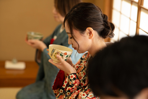 Sheraton Miyako Hotel Osaka: Tea Ceremony with Kimono Rental