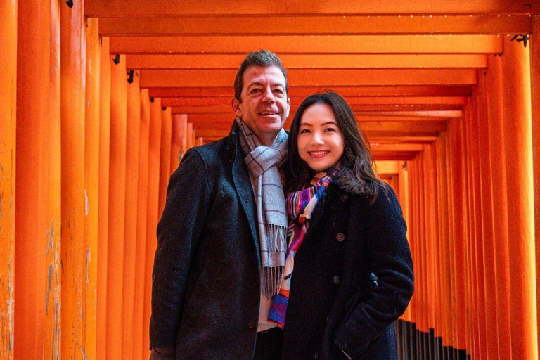 Kyoto: Fushimi Inari Shrine Private Photoshoot