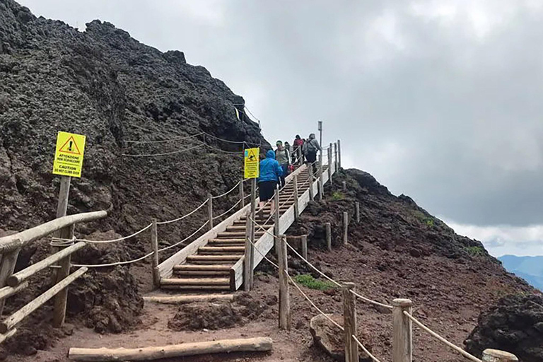 Vesuv &amp; Pompeji Tour: Eintauchen in die antike Geschichte und Natur