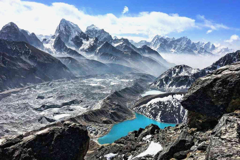 14-Day Gokyo Lakes Trek with Guide