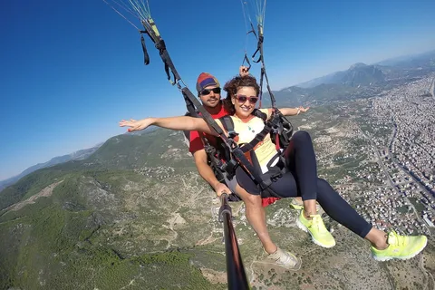 Antalya: Tandem Paragliding Experience with Transfer