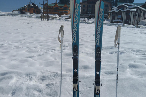 Tatra Mountains: Zakopane Private Ski Tour with Instructor Krakow: Instructor lead Ski Tour - Tatra Mountains