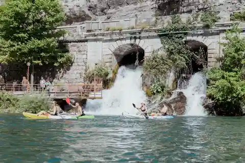 Jablanica: Alquiler de kayaks en el Cañón del Neretva