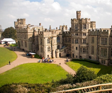 Vanuit Londen: Warwick Castle dagtrip per trein