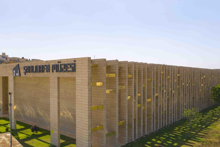 Da Istanbul: Göbekli Tepe e Monte Nemrut Tour di 2 giorniDa Istanbul: tour giornaliero di Göbekli Tepe e Şanlıurfa