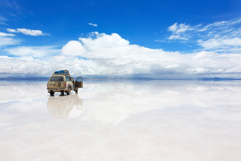 Salar de Uyuni Tour 3D/2N | Belleza + Paisajes Asombrosos