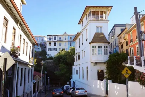 Valparaíso: Private Full Day Sightseeing Tour