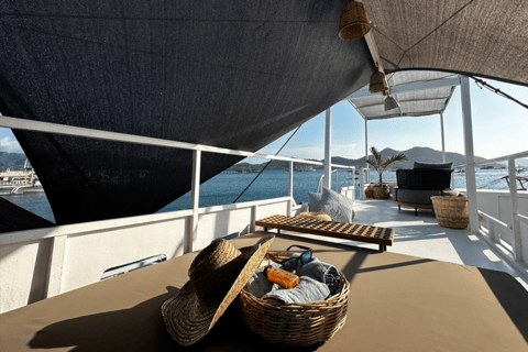 Coron: Luxury Bangka Full-Day Rental for Day Tour