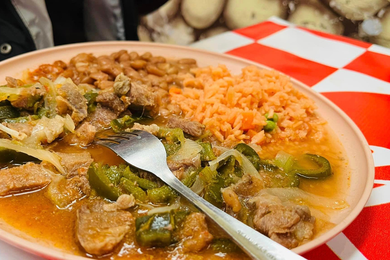 Wycieczka z przewodnikiem, transferem i biletami wstępu na wyprawę ArteagaMonterrey: Wycieczka z przewodnikiem po Arteaga, Coahuila