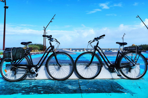 Cadiz: 1.45H Guided Segway/eScooters/EBikes for Big Groups Cadiz: 1.5H Private Guided Segway/eScooters/EBikes