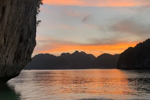 Lan Ha Bay: Sunset & Plankton Bioluminescent Night Kayaking