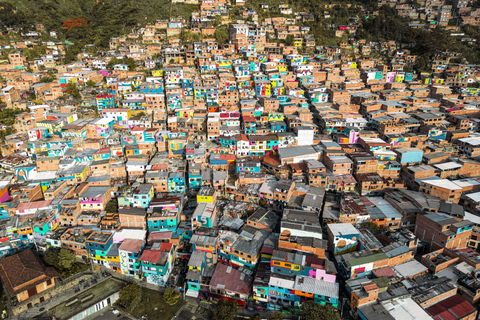 麦德林：乘坐缆车城市观光和隐藏的街头艺术麦德林：乘缆车城市观光和隐秘街头艺术