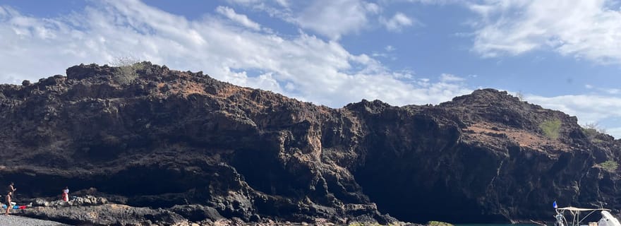 Tarrafal : Tour en bateau des grottes d'Aguas Belas avec plongée en apnée