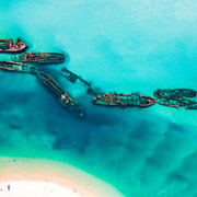 Gold Coast: Moreton Island Day Trip Kayak & Sandboarding