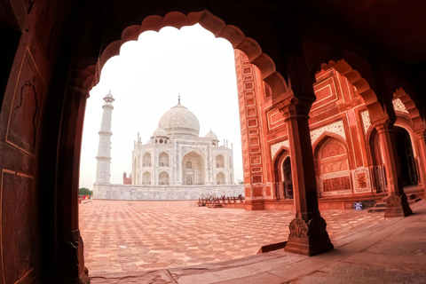 From Agra: skip the line Taj mahal tour with Female guide