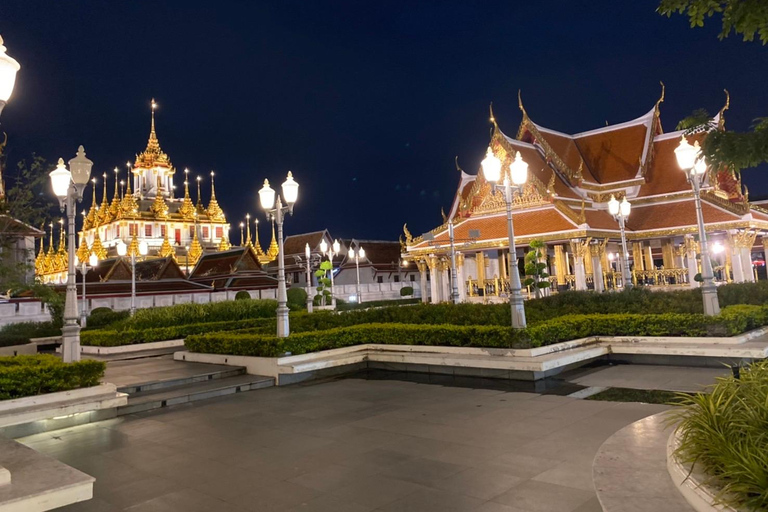 Bangkok's incredible Nightlife Tour by Private Tuk Tuk