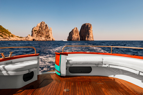 Capri: discover the island aboard a luxury boat Capri Full Day - Allure 38