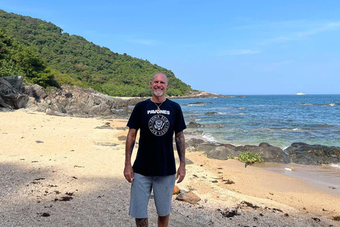 Tour panoramico della città di Da Nang con avventura in parapendioTour privato in moto