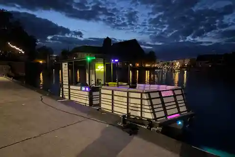 Wroclaw: Catamaran Cruise on the Oder River
