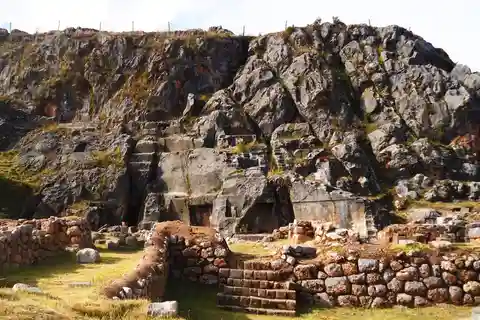 Tour Privado: TRILOGIA ANDINA - Templo da Lua Amaru Markawasi