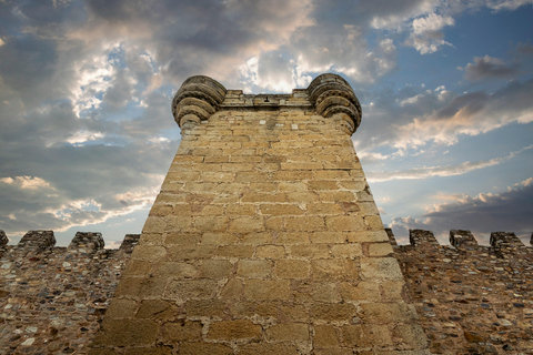Cáceres Monumental Tour: Your First Introduction to Cáceres Monuments of Cáceres Tour: Your First Glimpse of Cáceres in English