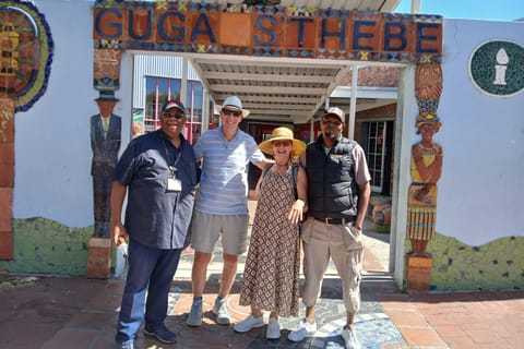 Cape Town: Table Mountain, Langa & Penguins Day Trip