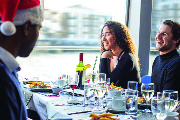 City Cruises DC: cena in crociera gourmet alla vigilia di NataleWashington DC: crociera sul fiume con brunch gourmet della vigilia di Natale