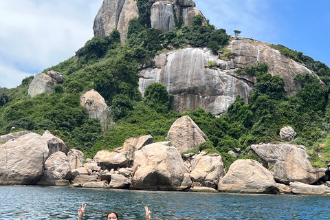 Rio de Janeiro: Carnival Block & Boat Tour with Pickup