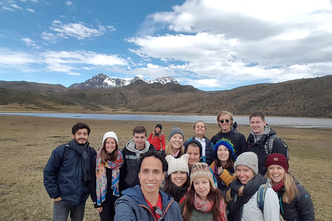 From Quito: Private Andes Tour to Cotopaxi & Quilotoa Lagoon