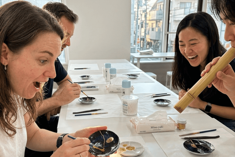 Osaka: Kintsugi (Gold Repair) Pottery Workshop