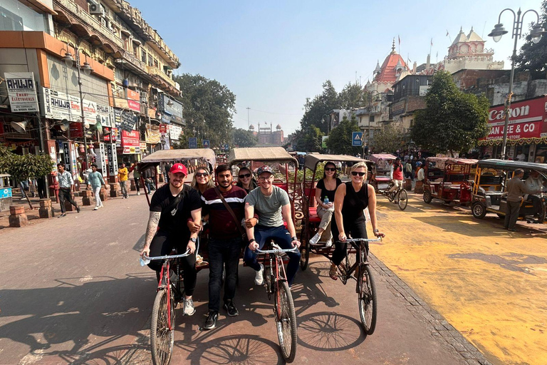 Delhi : Visite guidée privée de la vieille et de la nouvelle Delhi, en une journée ou une demi-journée.Visite d'une journée complète de l'Ancien et du Nouveau Delhi (voiture