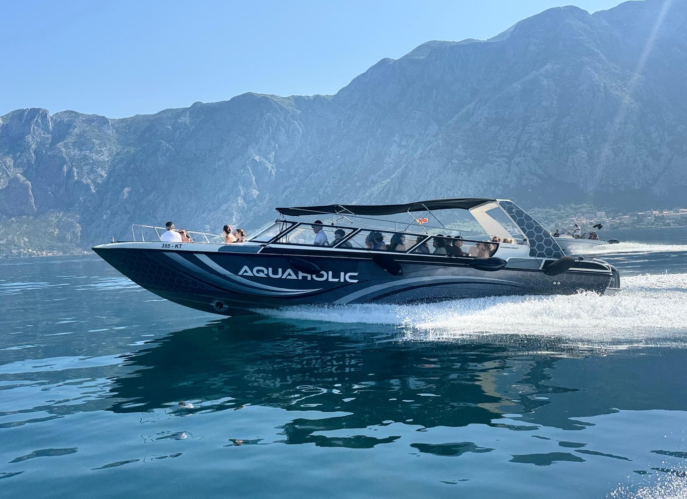 Kotor: Tur til Den Blå Grotte, ubådebasen og Lady of the Rocks