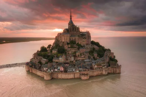 From Rennes: Mont Saint Michel Private Day Trip