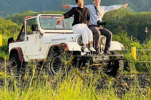 Yogyakarta: Tour in jeep all'alba del Monte Merapi