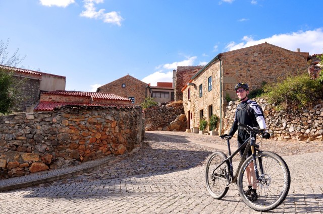 Visit Belmonte GR22 North 1 | E-Bike Tour in Manteigas