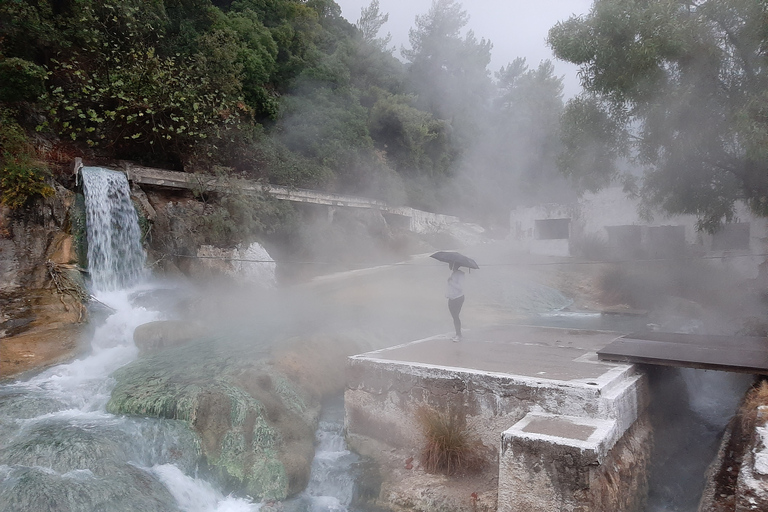 Athen: Tagestour nach Delphi, zur Korykischen Höhle und zum Schlachtfeld der 300Von Athen aus: Delphi, Korykische Höhle, Leonidas und Schlachtfeld