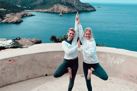 Ibiza: Tagesrückzug mit Yoga, Klangtherapie und Abenteuer