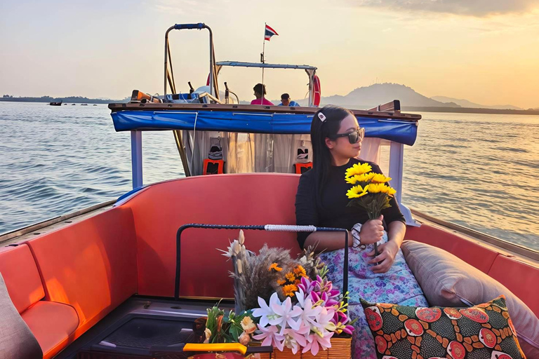 Phuket: 3 Island Private Longtail Boat Tour with Snorkeling