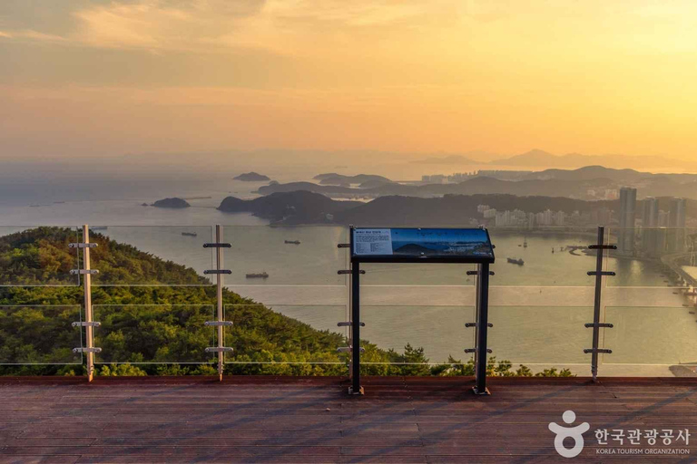Wandern und Trinken in der Küstenstadt