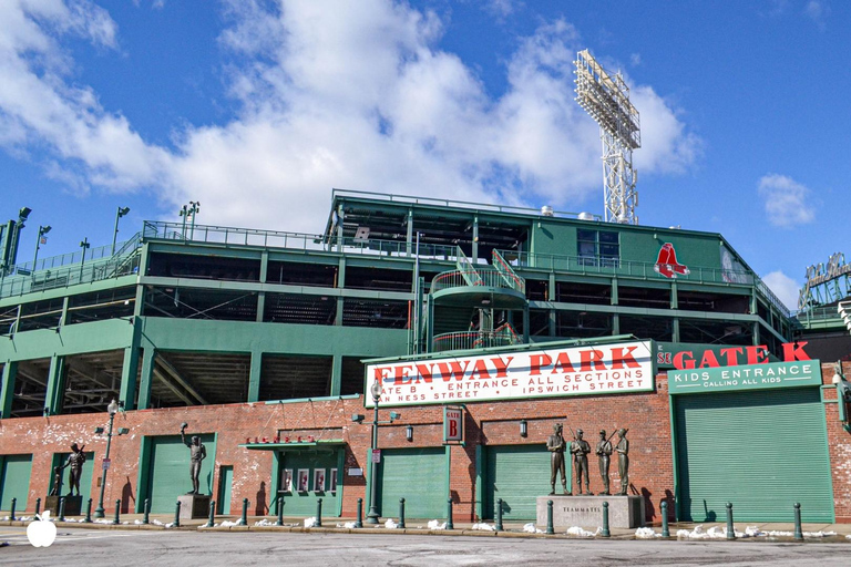Boston: Guided Tour of Harvard, MIT, and Historical Sites