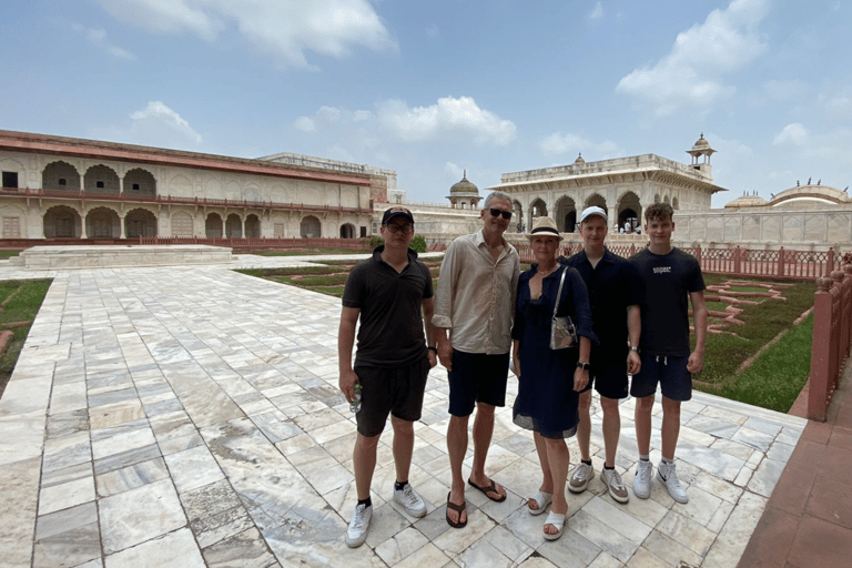 From Jaipur : Taj Mahal and Agra Tour By Car All Inclusive Private Tour with Jaipur Drop-Off Service