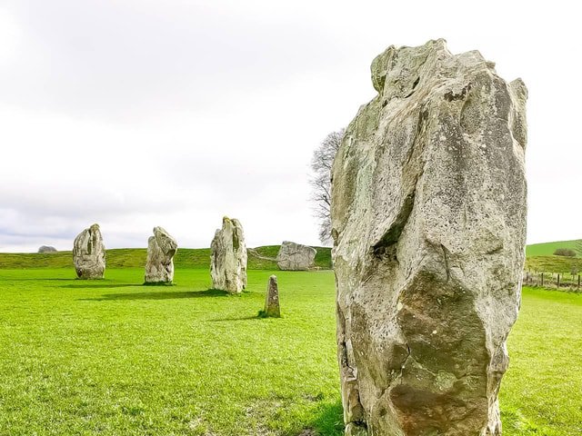 From London: Stonehenge & The Stone Circles of Avebury Tour