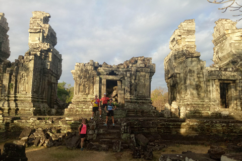 Indiana Jones: Guided Jungle Trails and Temples Bike Tour