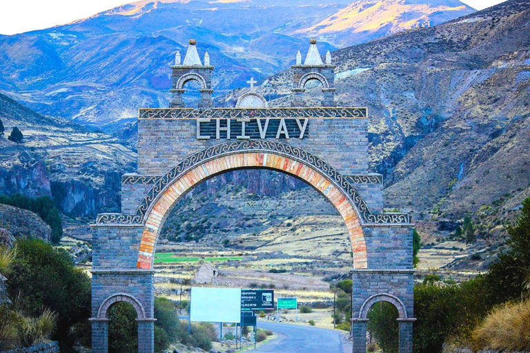 Arequipa: Colca Valley and Condor Viewpoint 2 Days/1 Night