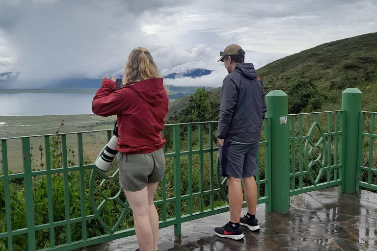 Arusha: Coffee tour, Mangalia water falls & Tarangire NP