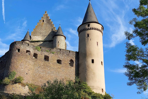 Luxembourg: Vianden Castle Guided Tour with Transfer