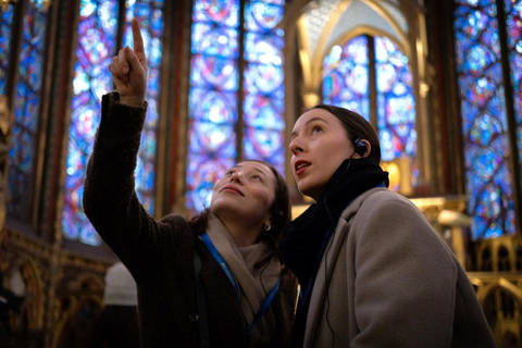 Paris: Sainte-Chapelle, Conciergerie, Notre Dame Guided Tour Small-Group Tour in English