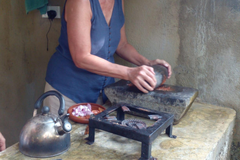 Mirissa : Village Cooking Experience & spice blending lesson Evening Class with Dinner